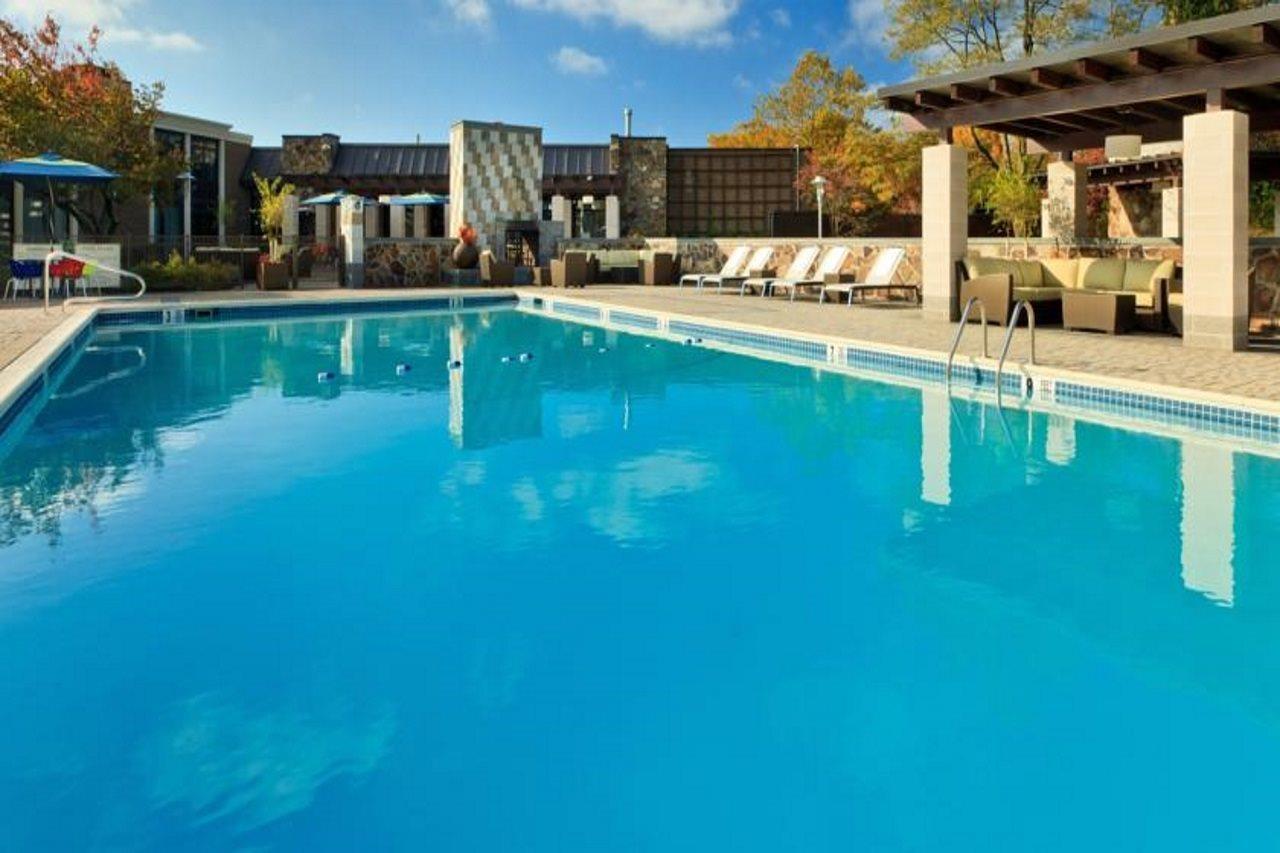 Hotel Indigo East End By Ihg Riverhead Exterior photo